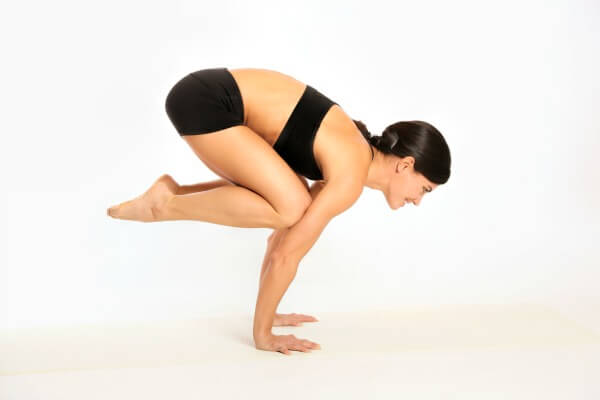 Tips For Getting Into Crow Pose Bakasana And Advanced Variations Peanut Butter Runner
